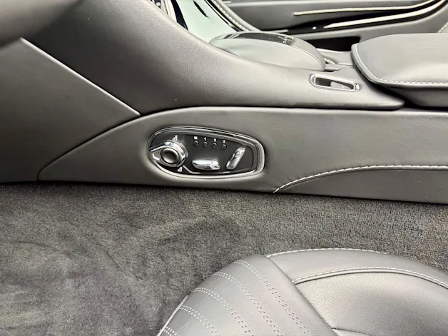Aston Martin DB11 Volante 4.0 V8 Bi-Turbo