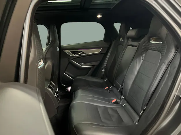 Jaguar F-Pace 5.0 V8 SVR AWD