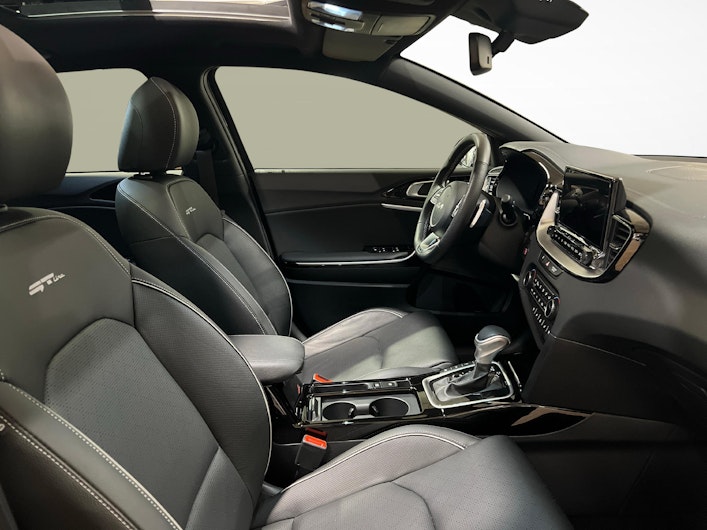 Vehicle image KIA CEED