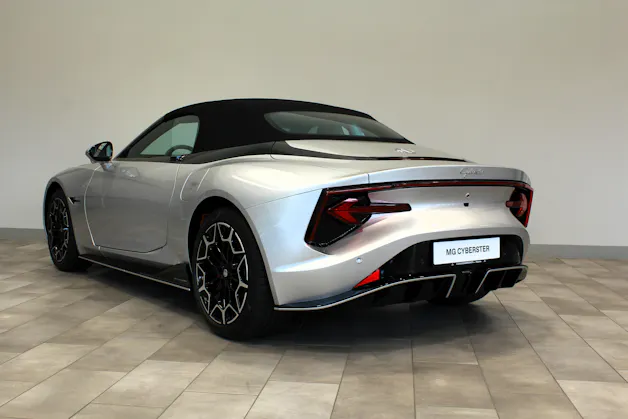MG Cyberster 77kWh