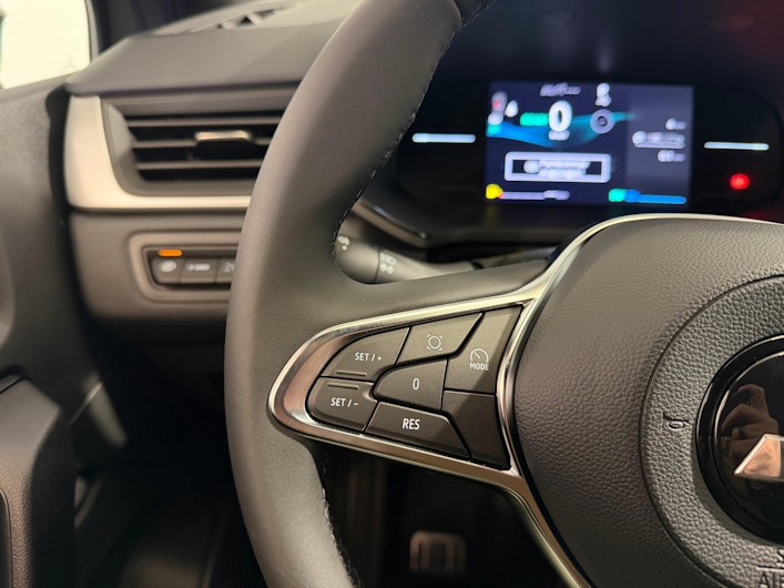 Vehicle image MITSUBISHI GRANDIS