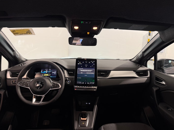 Vehicle image MITSUBISHI GRANDIS