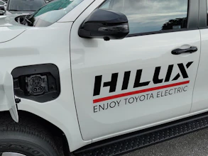 https://vehicle.imgix.net/4168820/2bcca3b4-4fe2-4e04-8c7f-7f482a6ba2e1.jpg