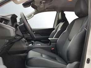 https://vehicle.imgix.net/4168820/7d363e0b-d059-4224-89c9-d10c9d5ef28d.jpg