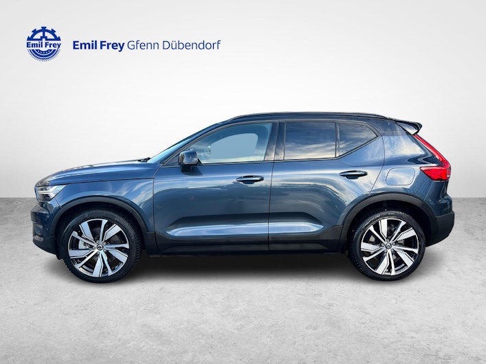 Vehicle image VOLVO XC40