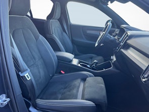 Vehicle image VOLVO XC40 P8 Twin Pro AWD