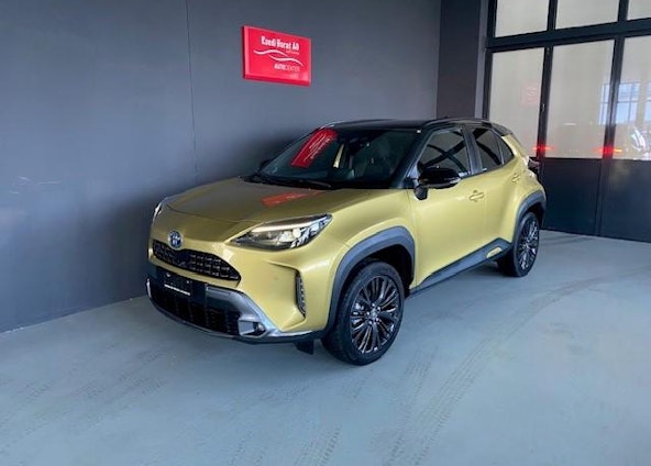 First vehicle image First vehicle image