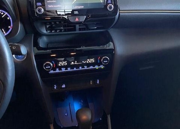 Vehicle image 13 Vehicle image 13