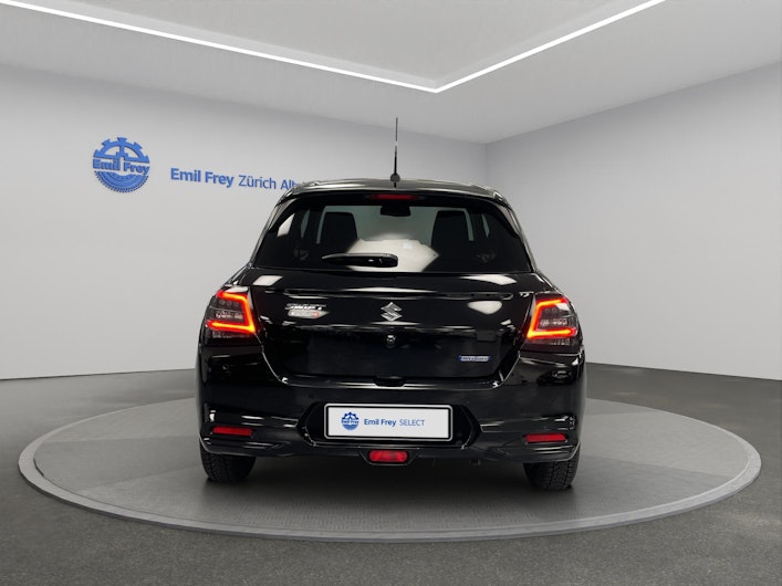 immagine del veicolo SUZUKI SWIFT