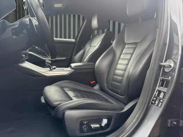 BMW 320d xDrive Touring M AERODYNAMIKPAKET