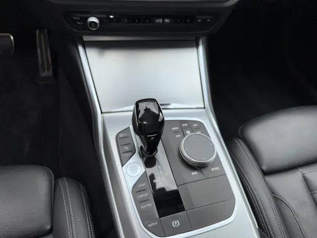 BMW 320d xDrive Touring M AERODYNAMIKPAKET