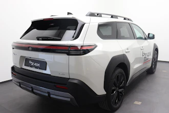 https://vehicle.imgix.net/4168922/2610bfea-8f33-4b5a-84e5-3eaa47e12172.JPG