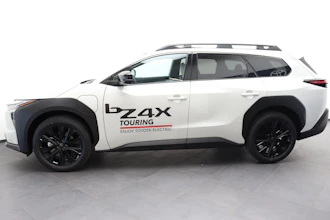 https://vehicle.imgix.net/4168922/cb0a3cb1-0726-4347-a0c8-e2ce46e02db0.JPG