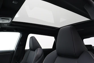 https://vehicle.imgix.net/4168922/f2d20216-8106-4a12-80b9-ffdce62587a5.JPG