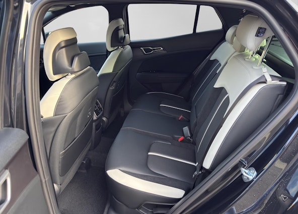 Vehicle image 6 Vehicle image 6