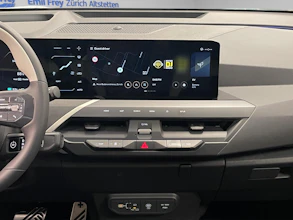 https://vehicle.imgix.net/4168957/e4416da7-d085-4c86-bc70-f8459b320680.jpg