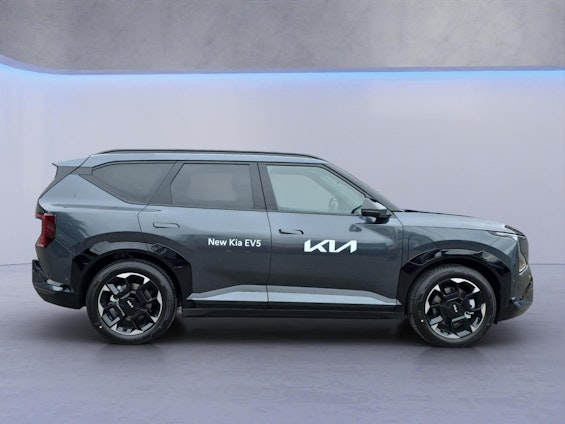 Vehicle image 5 Vehicle image 5