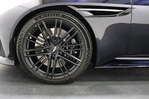 image du véhicule ASTON MARTIN DB12 Volante 4.0 V8 Bi-Turbo