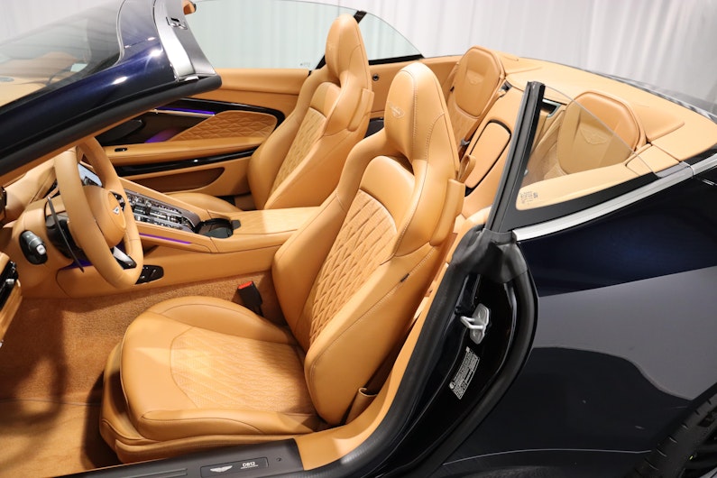 image du véhicule ASTON MARTIN DB12