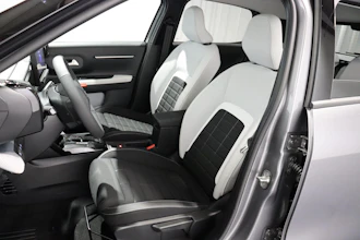 https://vehicle.imgix.net/4169015/4d1778ed-3777-4dee-8bf6-a41426ca5ca9.JPG