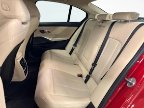 https://vehicle.imgix.net/4169017/d694f00c-244f-409b-973d-5f4558ea2627.jpg