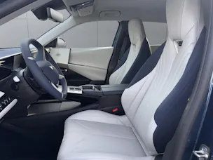 DS Automobiles No8 E-Tense Pallas