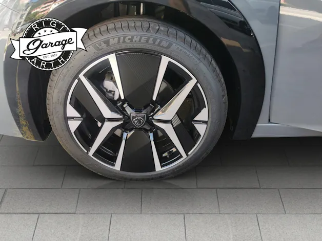 Peugeot 208 1.2 Hybrid 145 GT