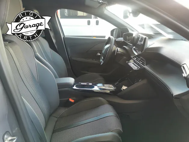Peugeot 208 1.2 Hybrid 145 GT