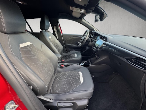 Vehicle image 9 Vehicle image 9