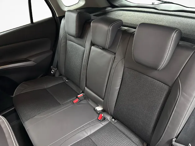 Suzuki S-Cross 1.4 T Sakura Top Hybrid 4x4
