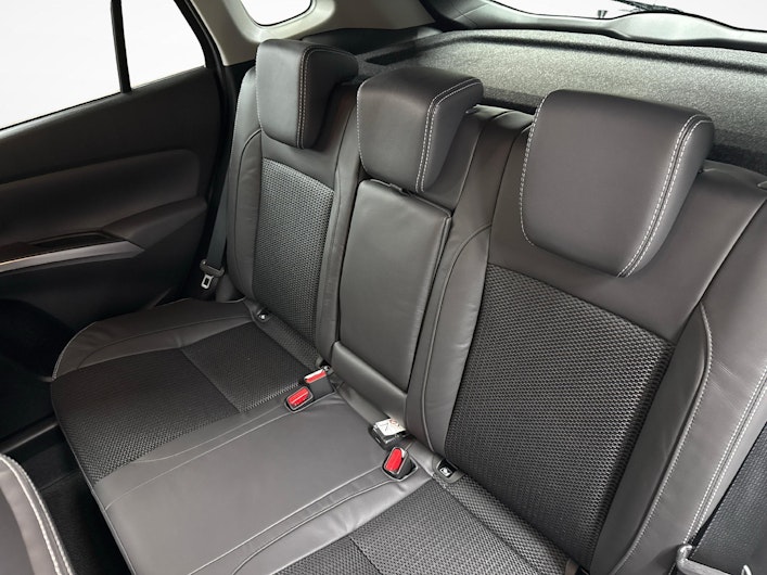 Vehicle image SUZUKI S-CROSS