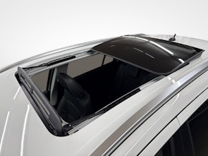 Vehicle image SUZUKI S-Cross 1.4 T Sakura Top Hybrid 4x4