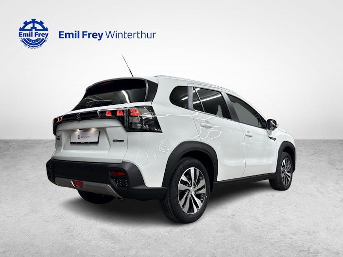 Vehicle image SUZUKI S-CROSS