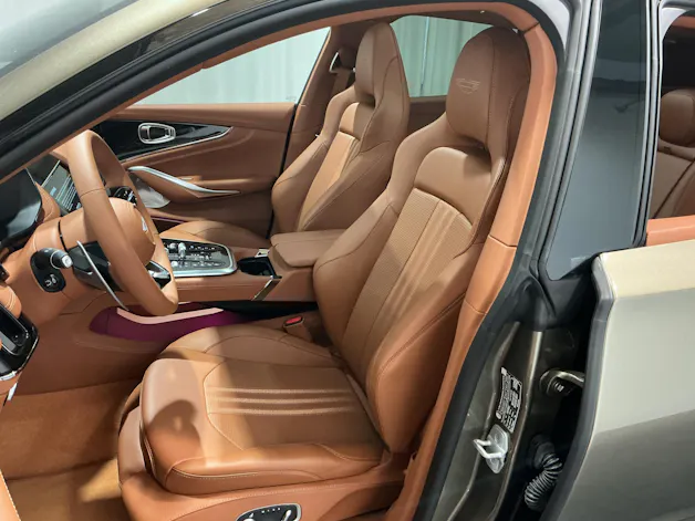 ASTON MARTIN DBX 707 4.0 V8 Bi-Turbo