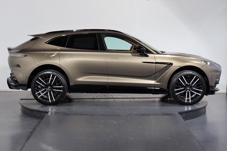 immagine del veicolo ASTON MARTIN DBX
