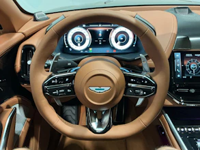 https://vehicle.imgix.net/4169069/8f6c19ce-d3ff-419b-a9c5-8df9cce407ac.jpg