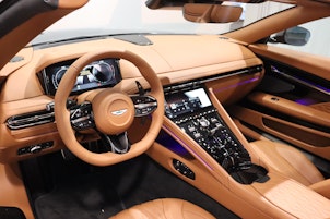 image du véhicule ASTON MARTIN DB12 Volante 4.0 V8 Bi-Turbo