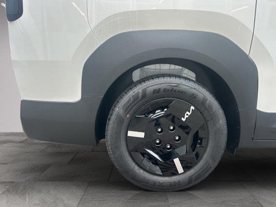 Vehicle image 20 Vehicle image 20