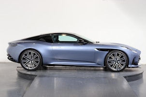 image du véhicule ASTON MARTIN DB12 Coupé 4.0 V8 Bi-Turbo