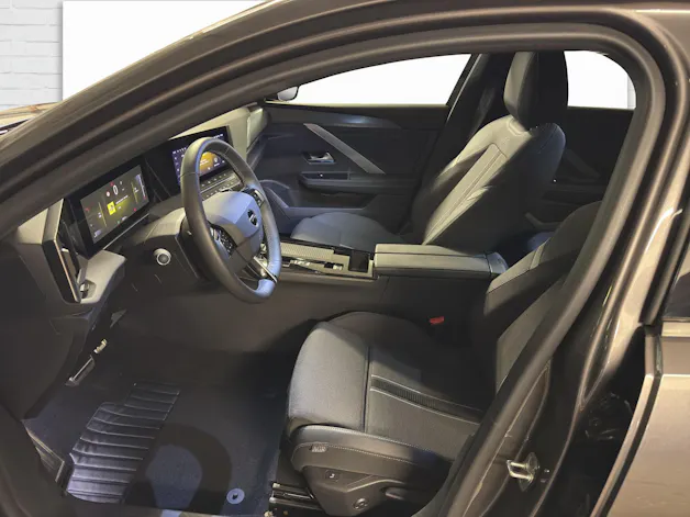 Opel Astra 1.2 T 130 Swiss Plus