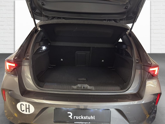 Vehicle image 12 Vehicle image 12