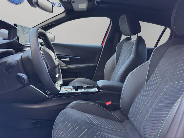 Peugeot 208 1.2 Hybrid 145 GT