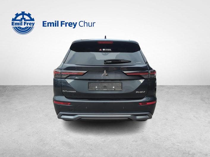 Vehicle image MITSUBISHI OUTLANDER