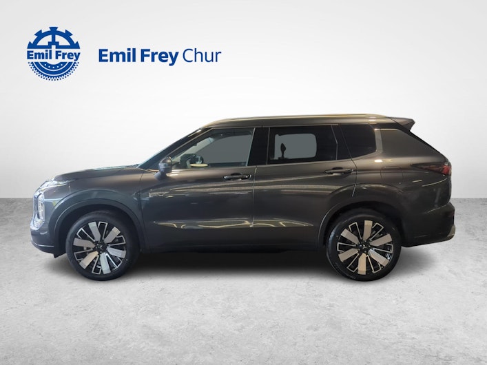 Vehicle image MITSUBISHI OUTLANDER