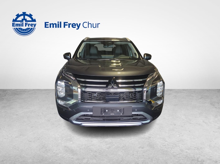 Vehicle image MITSUBISHI OUTLANDER