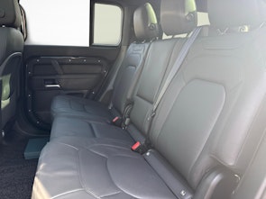 Fahrzeugbild LAND ROVER Defender 130 3.0 D I6 350 X-Dynamic HSE