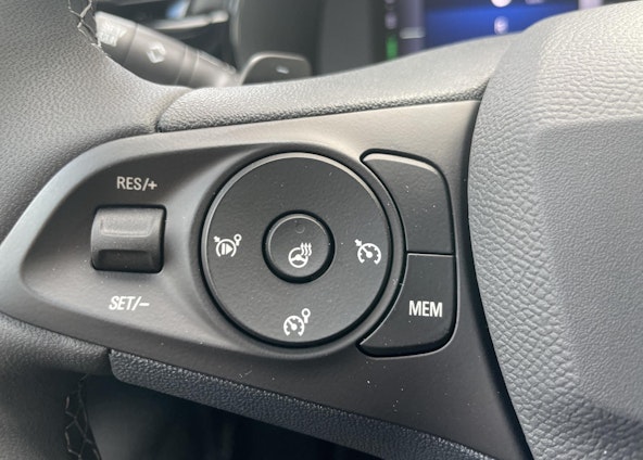 Vehicle image 9 Vehicle image 9