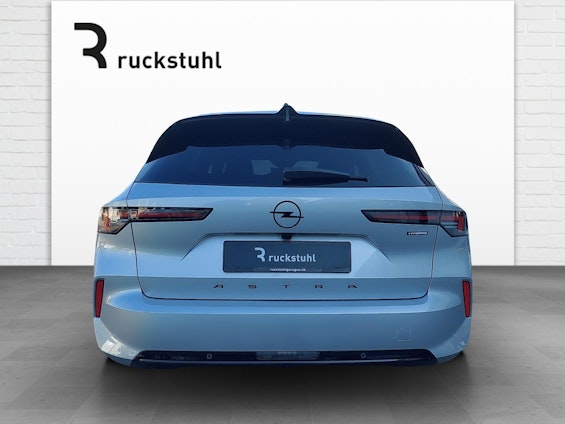 Vehicle image 4 Vehicle image 4