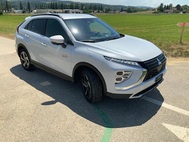 MITSUBISHI ECLIPSE CROSS 3