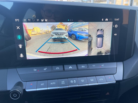 Vehicle image 7 Vehicle image 7